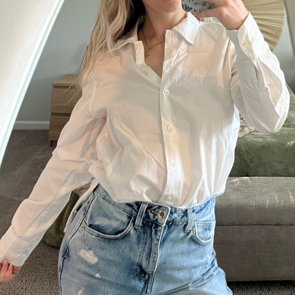 White DKNY Button Up - Picture 1 of 5